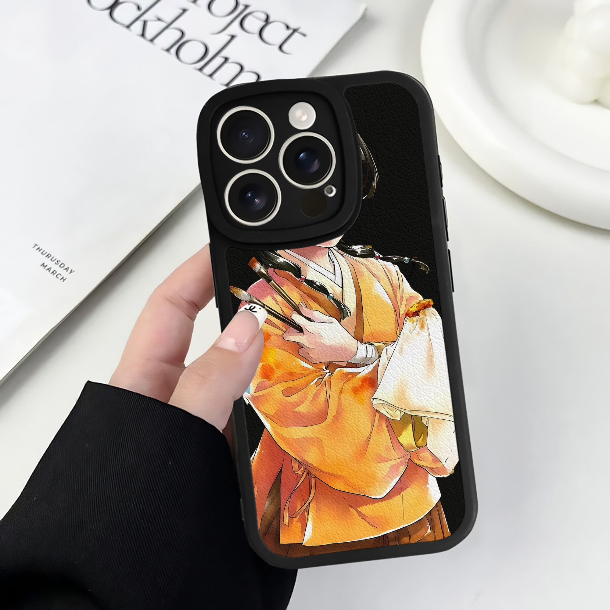 （画像用） 薬屋のひとりごと The Apothecary Diaries 【iPhone 16シリーズ対応】シリコンスマホケース（レザー調） 材質：シリコン